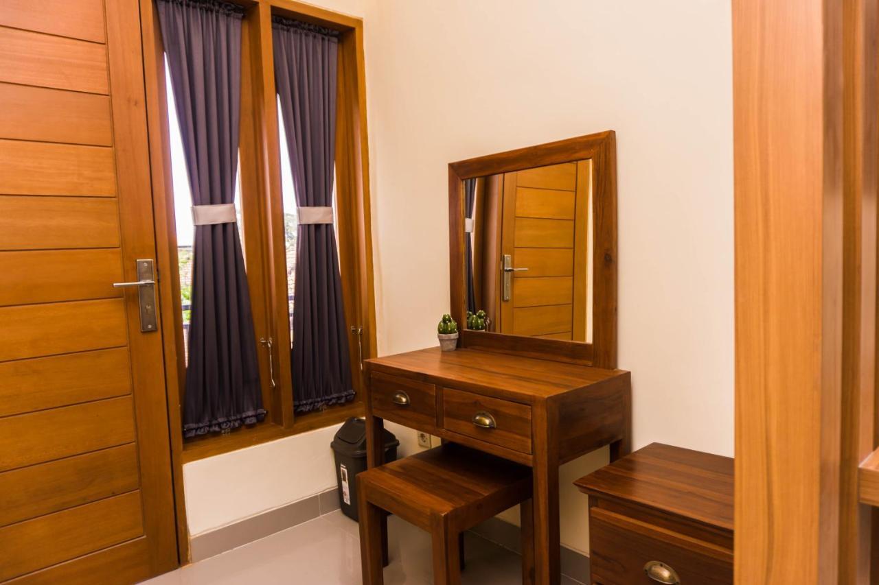 Hotel Cakra House à Denpasar Extérieur photo