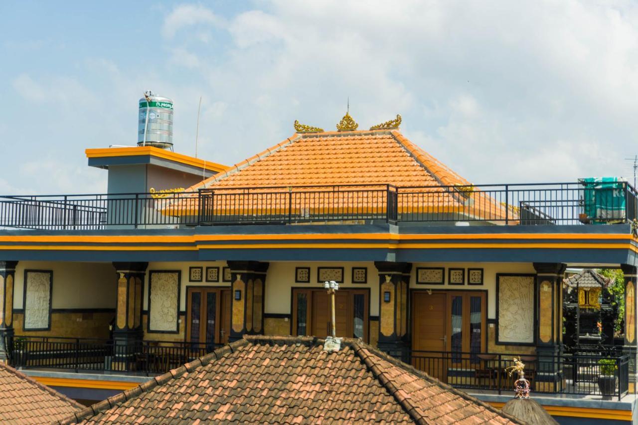 Hotel Cakra House à Denpasar Extérieur photo